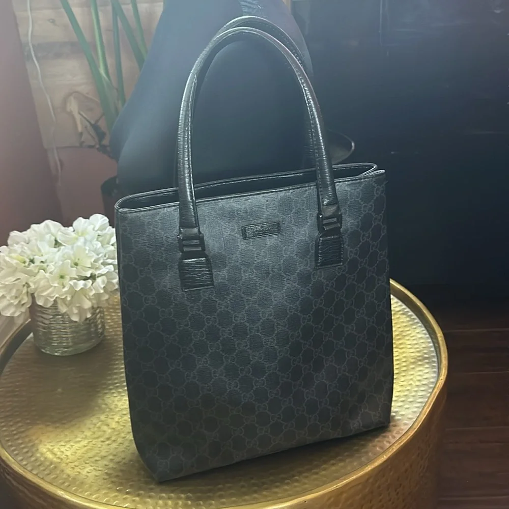 Gucci GG Black Tote Bag Handbag - Picture 11 of 15